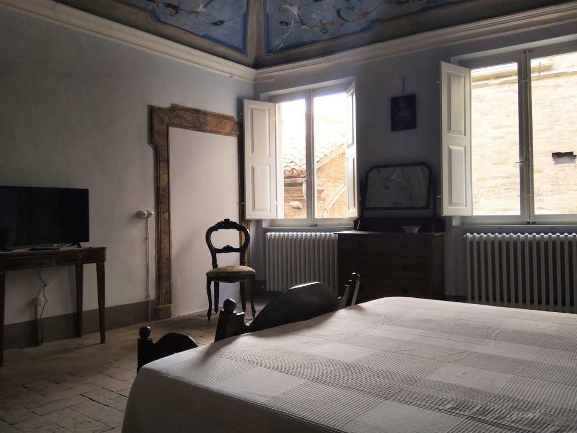 Residenza Storica Volta Della Morte Урбино Экстерьер фото